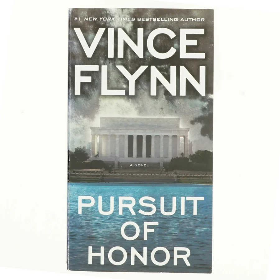 Pursuit of Honor af Vince Flynn (Bog)