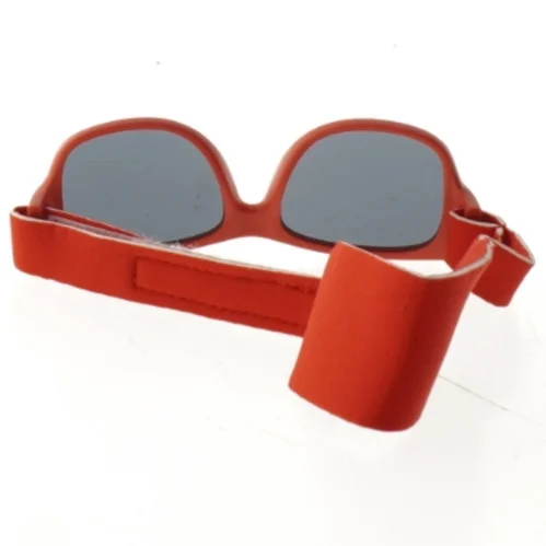 Solbriller med strop (str. 11 x 4 cm)