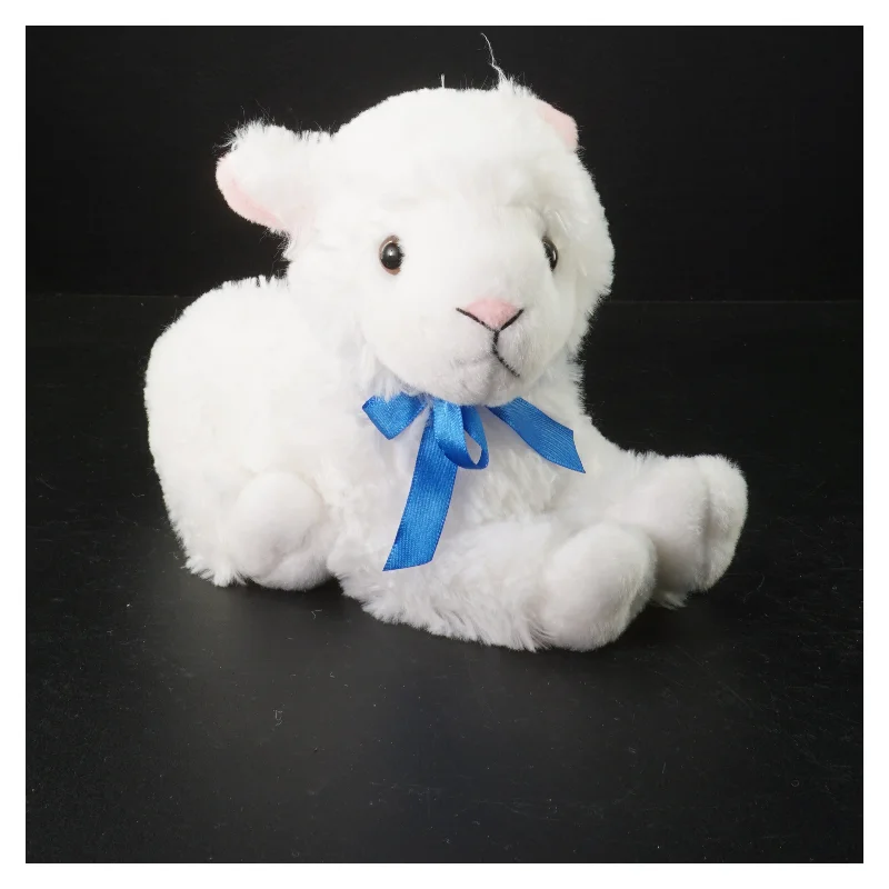 Hvid plyskanin med blåt bånd fra Lambi (str. 24 x 11 cm)