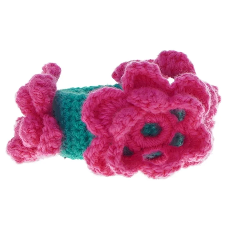 Armbånd med hæklede blomster (str. 7 cm)