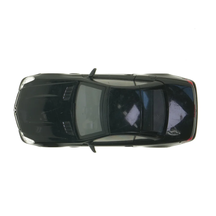 Mercedes-Benz modelbil fra Mercedes-Benz (str. 26x10 cm)