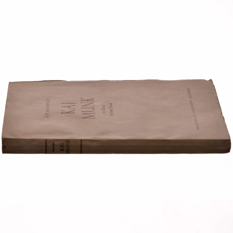 Kaj Munk - en Mand og hans Daad af H. H. Siegumfeldt (Bog)