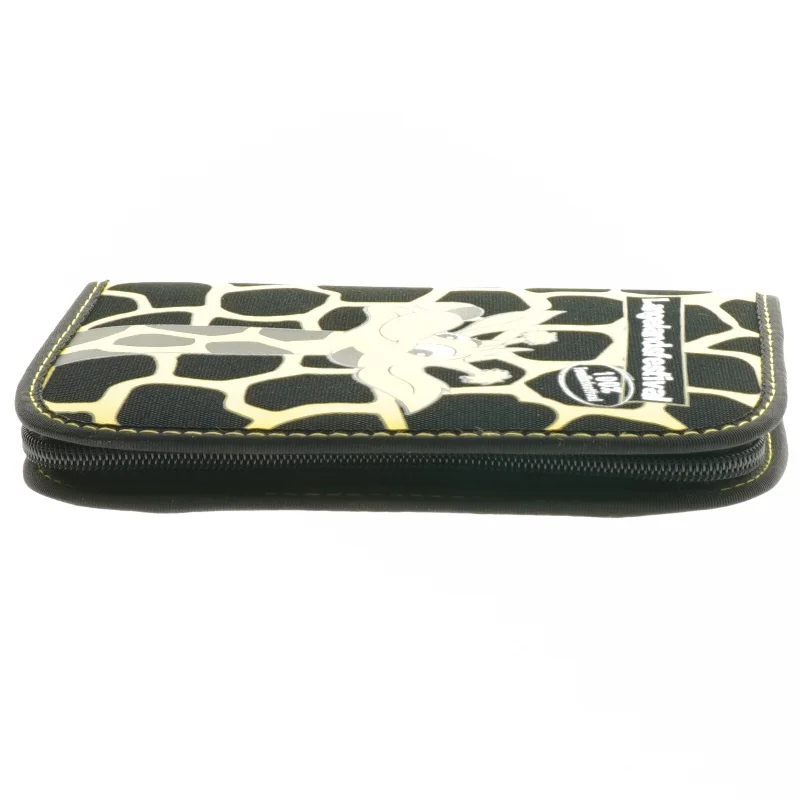 Pung med girafmotiv fra Langelandsfestival (str. 19x13x2,5 cm)