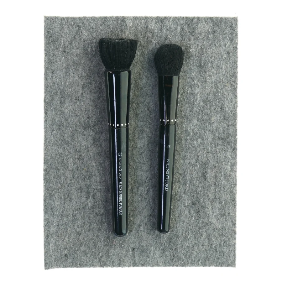 Nilens Jord Makeup Børster 2 stk. (str. 19cm)