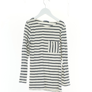 Bluse fra Petit Bateau (str. 152 cm)