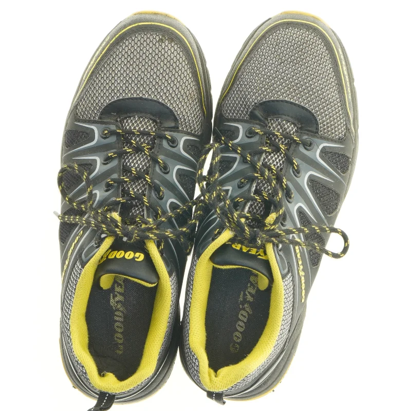 SIkkerhedssko fra Good year (str. 41)