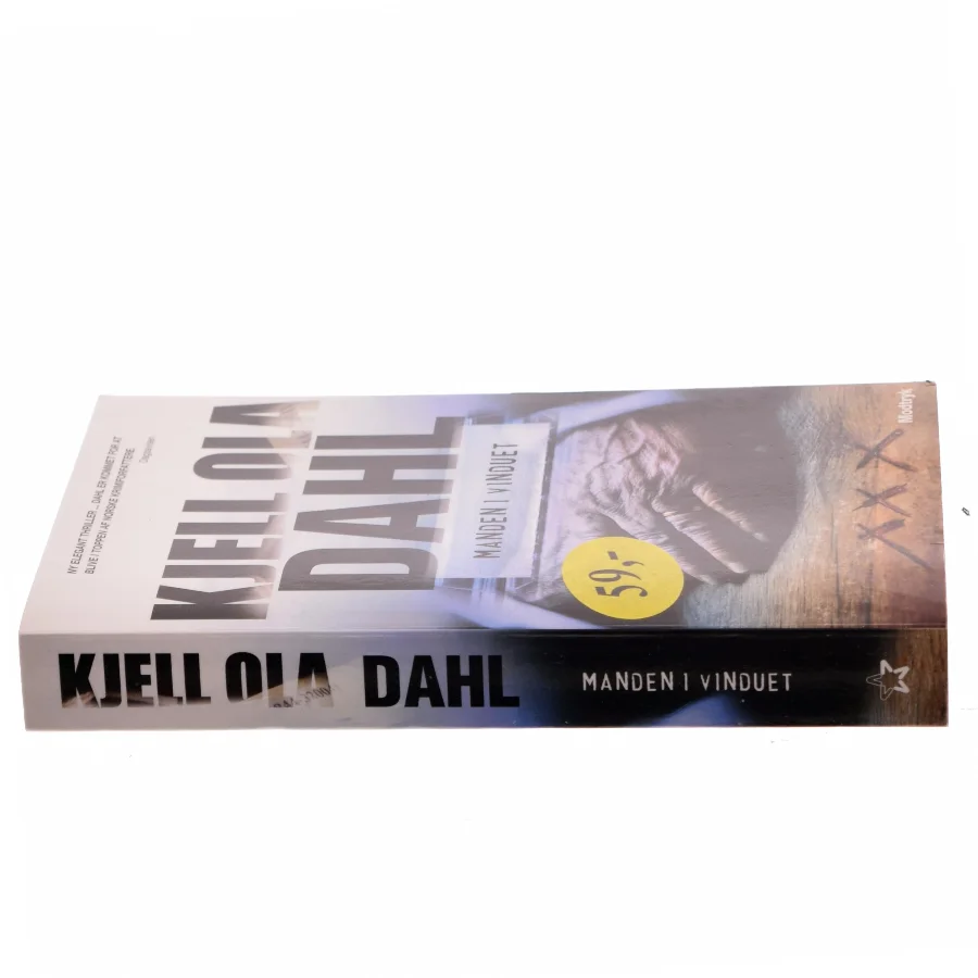 Manden i vinduet af Kjell Ola Dahl (Bog)