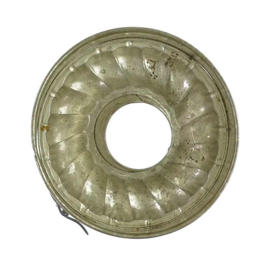 Rund kageform med hul i midten (str. HØ 7x22 cm)