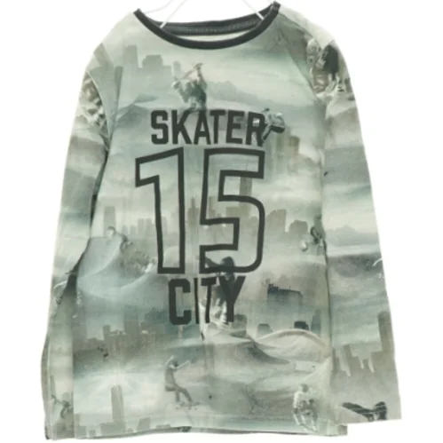 Bluse fra Friends (str. 110 cm)