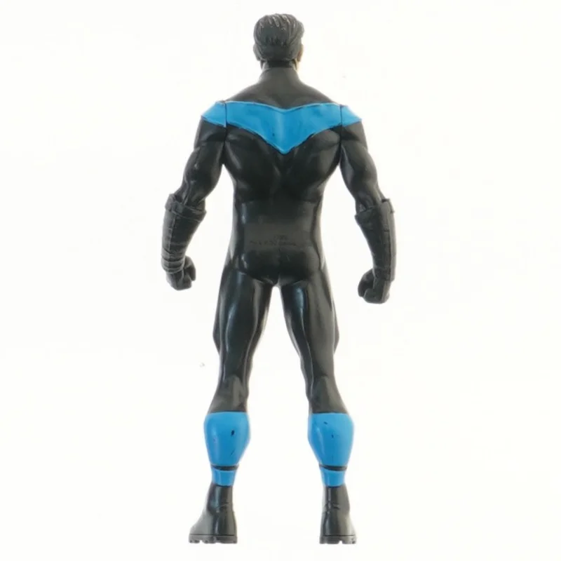 Action figur af superhelt (str. 15,5 cm)