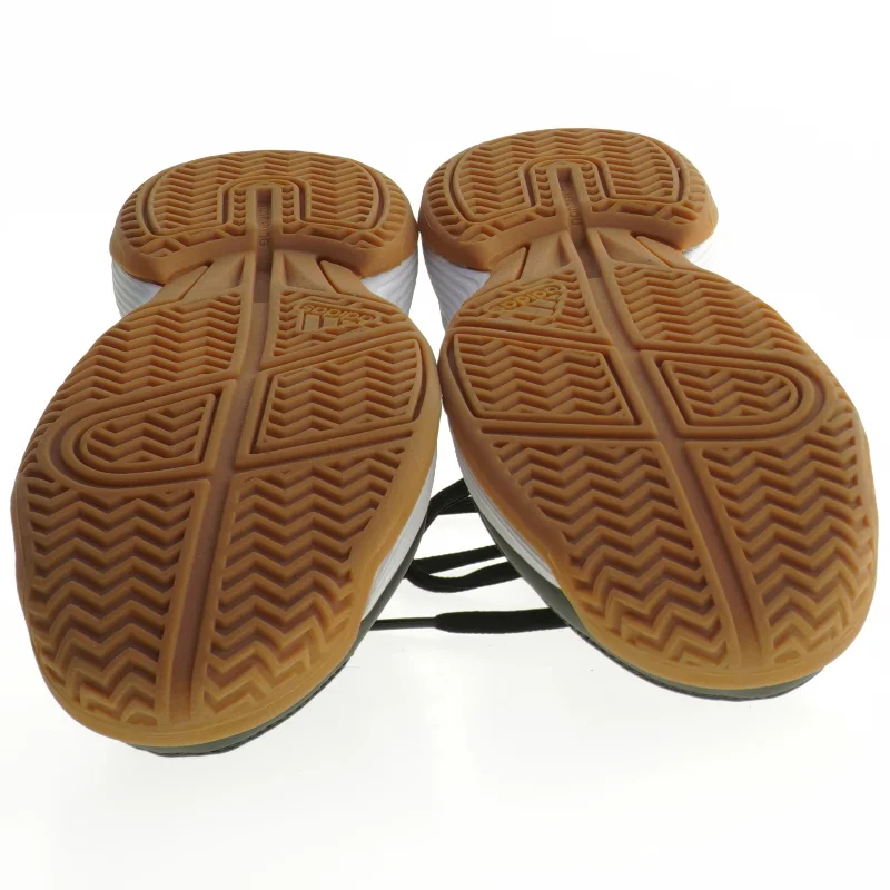 Indendørs sportssko Adidas, str 36½