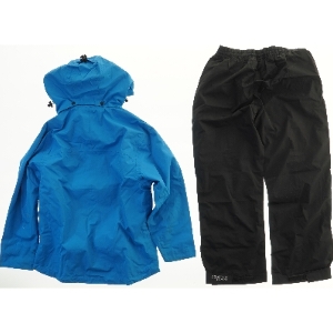 Regnsæt med jakke og bukser fra Truenorth (str. 134)