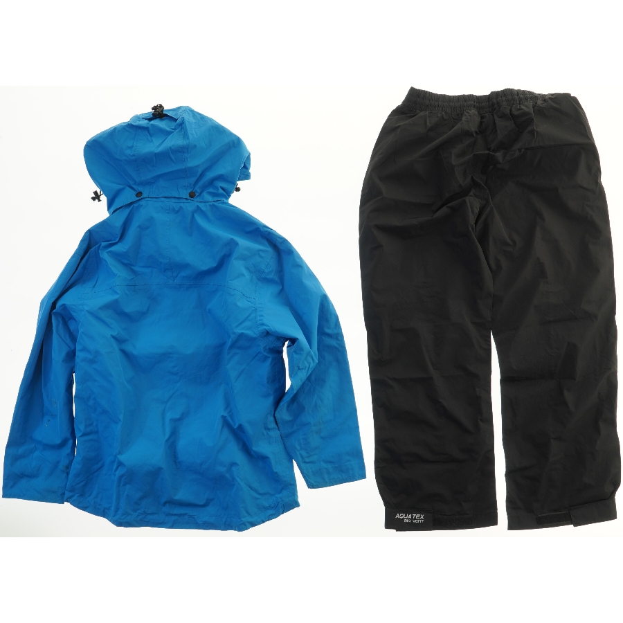 Regnsæt med jakke og bukser fra Truenorth (str. 134)