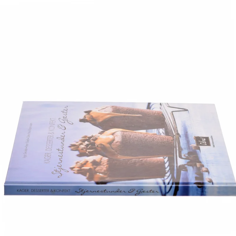 Kager, Desserter & Konfekt: Stjernestunder & Gæster af Inge Skovdal (Bog)