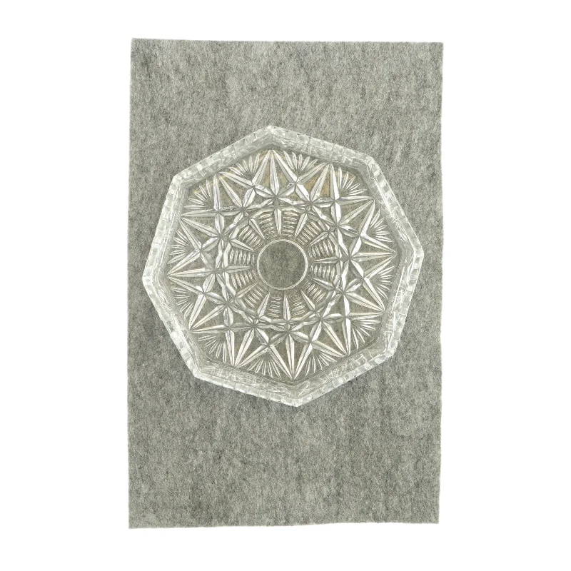 Skål med mønster i klart glas