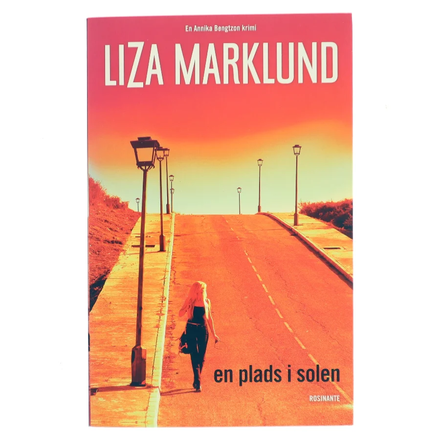En Plads I Solen af Liza Marklund (Bog)