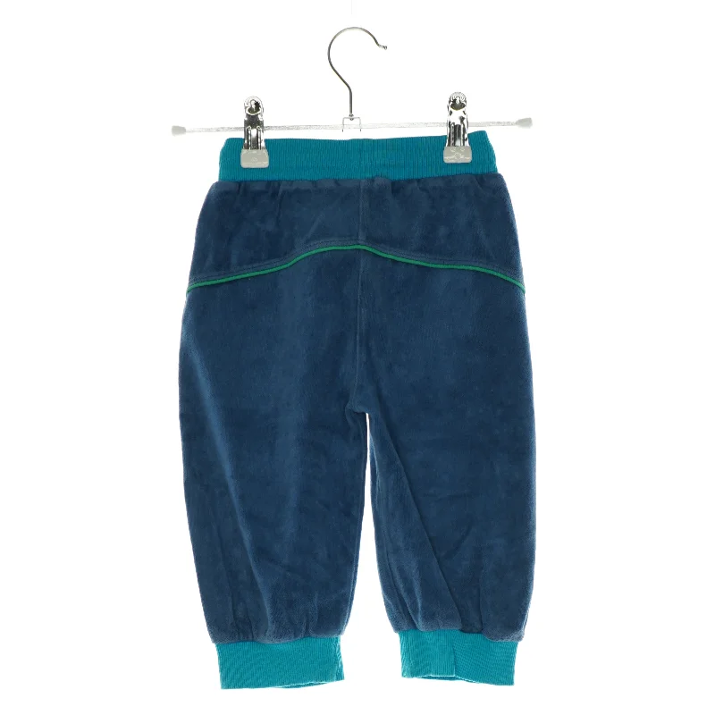 Bukser i plys fra ej sikke lej (str. 84)