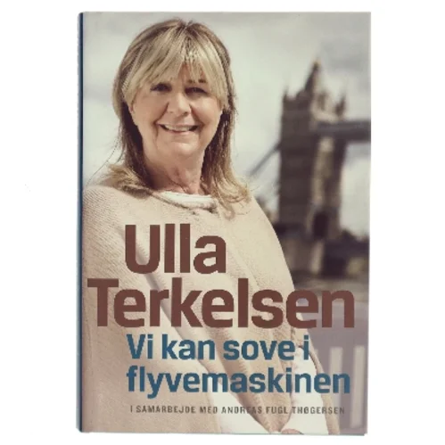 Vi kan sove i flyvemaskinen af Ulla Terkelsen (Bog)