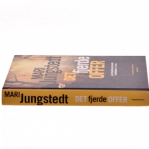 Det fjerde offer : kriminalroman af Mari Jungstedt (Bog)