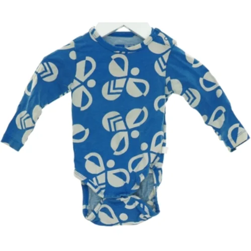 Bodystocking fra Hummel (str. 74 cm)