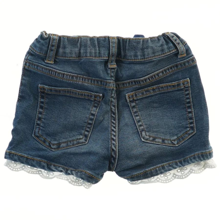 Denim shorts med blondekant fra Lindex (str. 98)