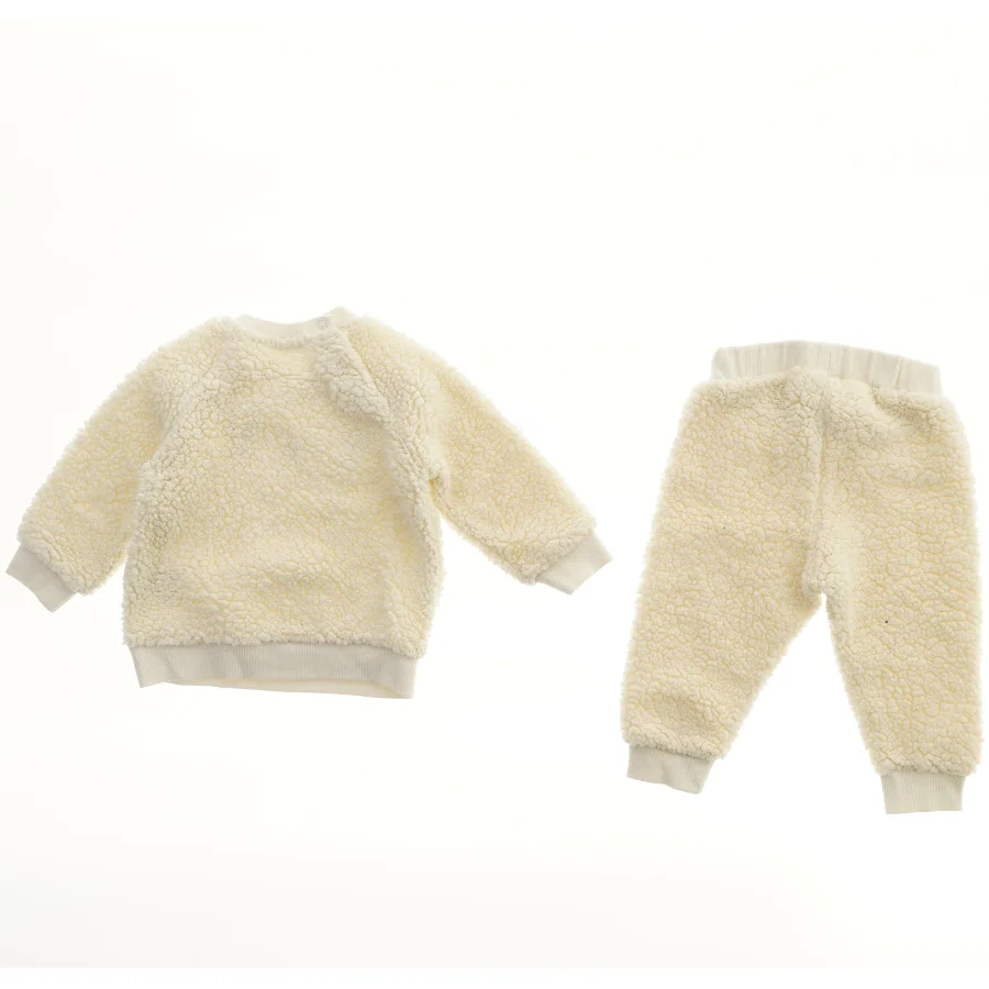  H&M (str. 74) Plysset børnetøj sæt