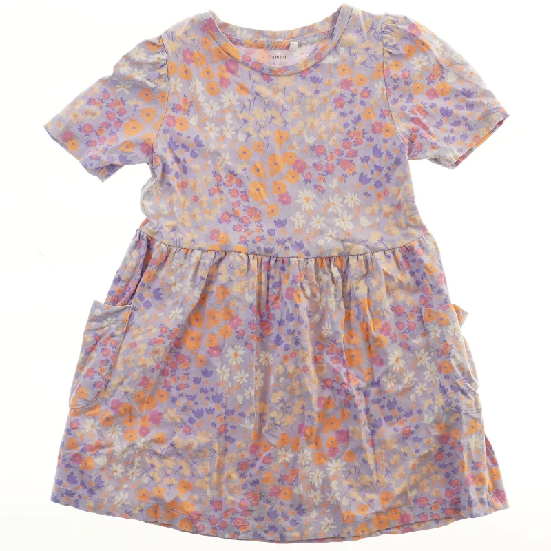 Blomsterkjole til børn fra Name It (str. 98)
