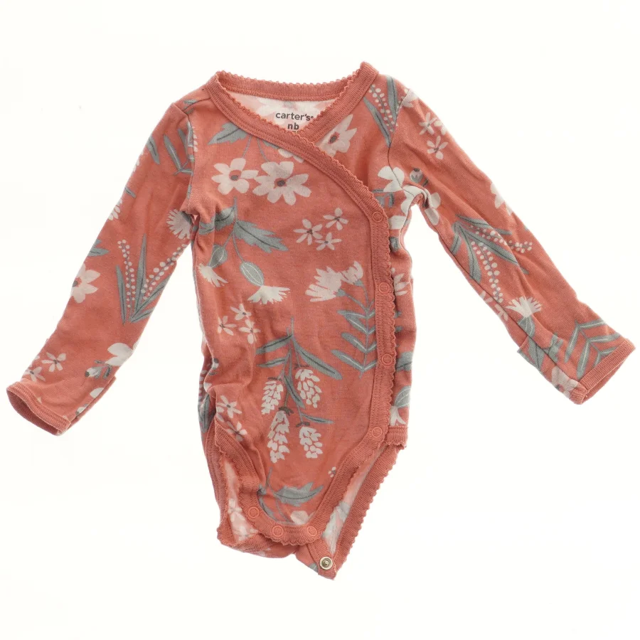 Blomstret bodystocking til baby fra Carter’s (str. 56)