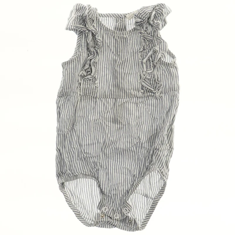 Stribet bodystocking med flæser fra H&M (str. 74)