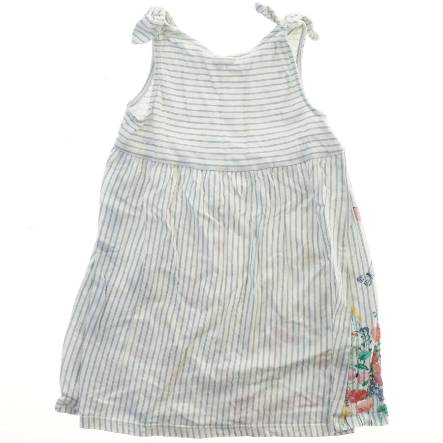 Sommerkjole med blomsterprint fra H&M (str. 98)