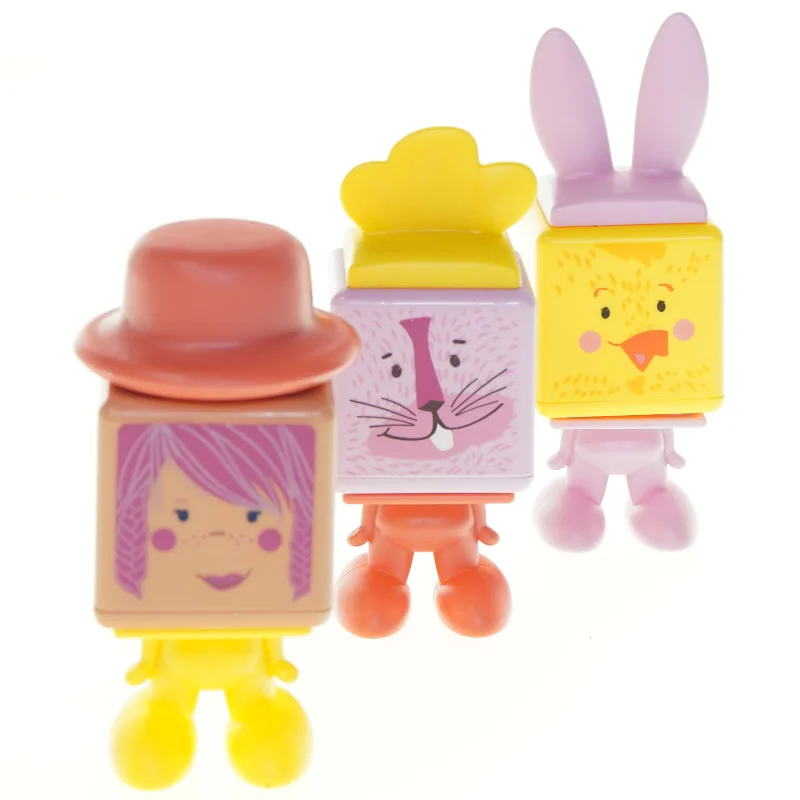 Farverige plastfigurer med dyreansigter (str. 14 x 5 cm)