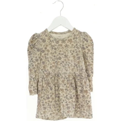 Kjole fra Name It (str. 86 cm)