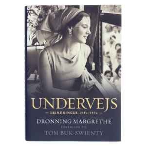 Undervejs : erindringer 1940-1972 af Margrethe II (Bog)