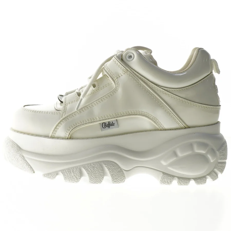 Buffalo Classic Low sneakers (str. 38)