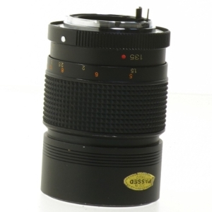 Konica Hexanon AR 135mm f/3.5 objektiv fra Konica (str. Ø 6 cm. længde, 9 cm)