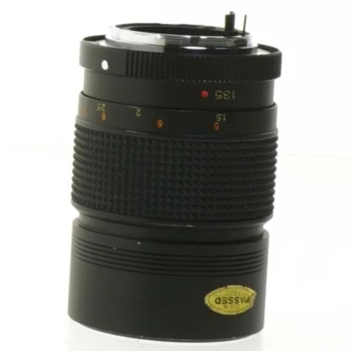 Konica Hexanon AR 135mm f/3.5 objektiv fra Konica (str. Ø 6 cm. længde, 9 cm)