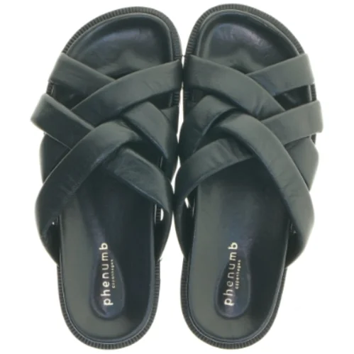 Phenumb sandaler størrelse 37