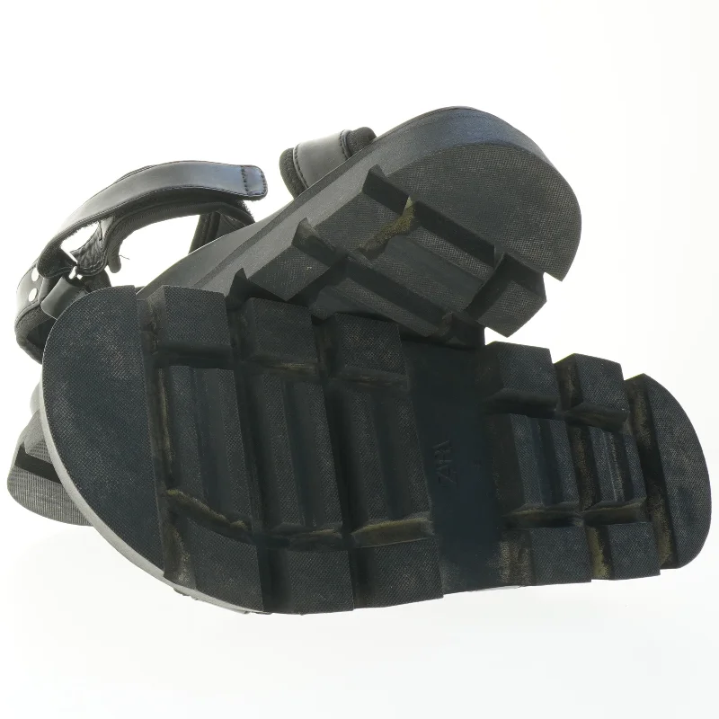 Sorte sandaler med fra Zara Man (str. 43 )