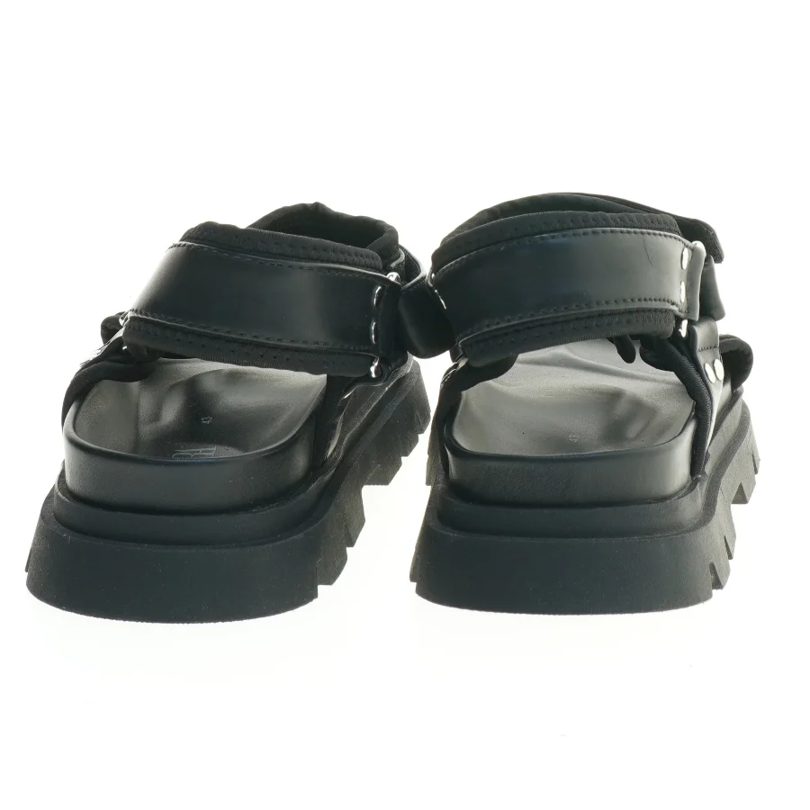 Sorte sandaler med fra Zara Man (str. 43 )