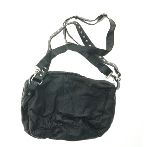 Nunoo Sort skuldertaske med flere lommer (str. 38x29 cm)