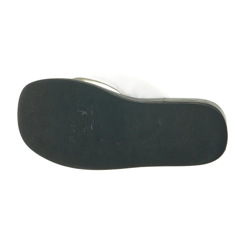 Hvide klipklapper fra NA-KD (str. 38)