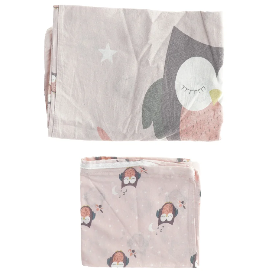 Sovesæt med uglemotiv (str. 94 x 62 cm 44 x 40 cm)