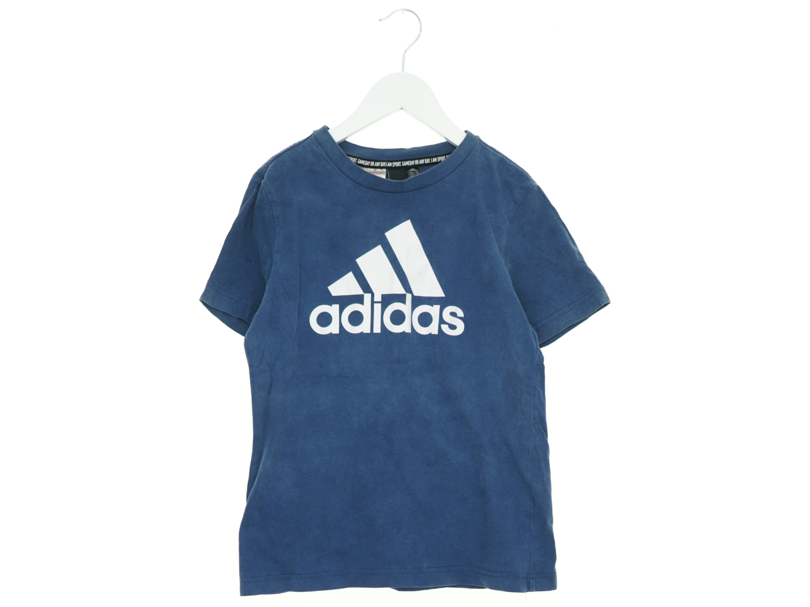 T-Shirt fra Adidas (str. 152 cm)