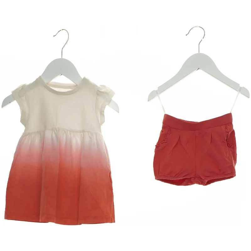 Sæt med kjole og shorts (2 stk.) fra Name It (str. 68 cm)