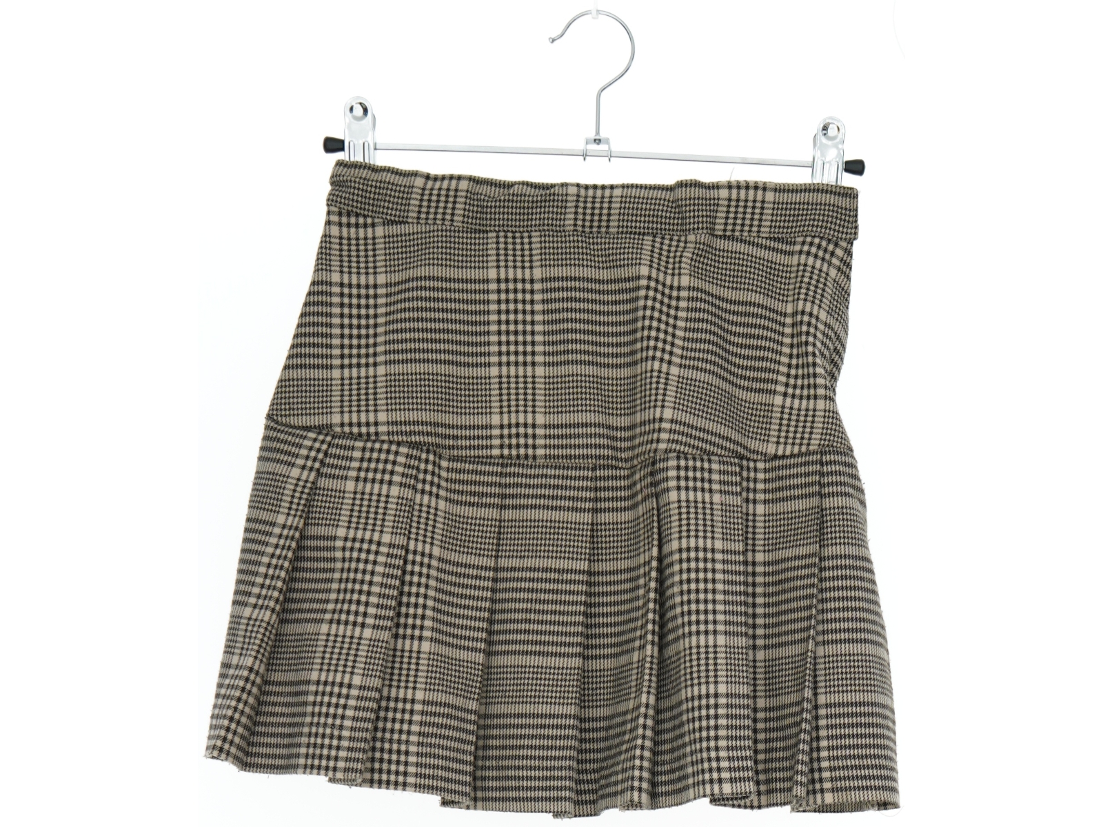 Ternet nederdel fra H&M (str. 134)