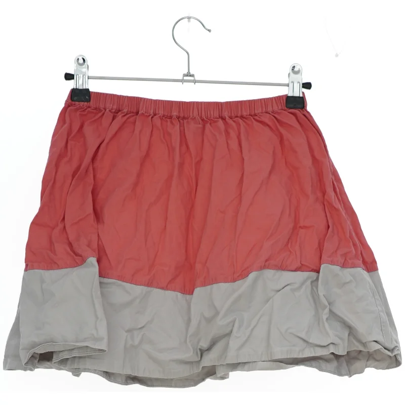 Tofarvet nederdel fra Norlie (str. 134)