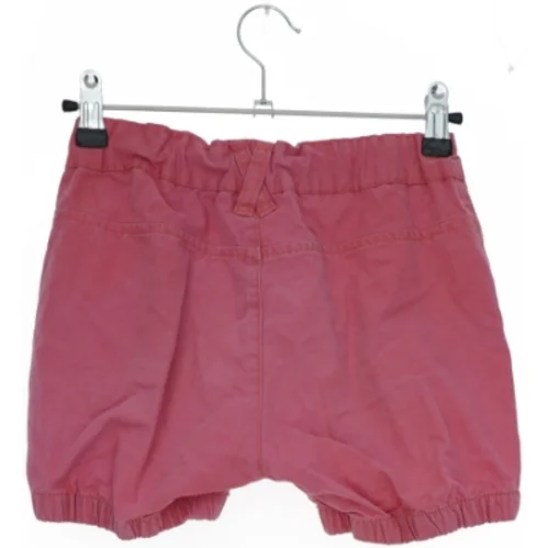 Røde shorts fra Mads & Mette (str. 134)