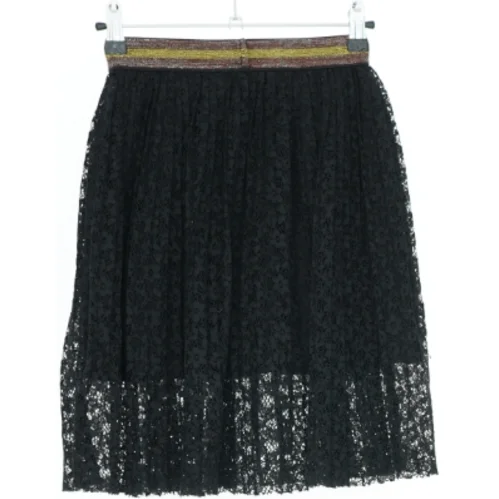 Sort blonde nederdel med elastisk talje fra Name It (str. 128)