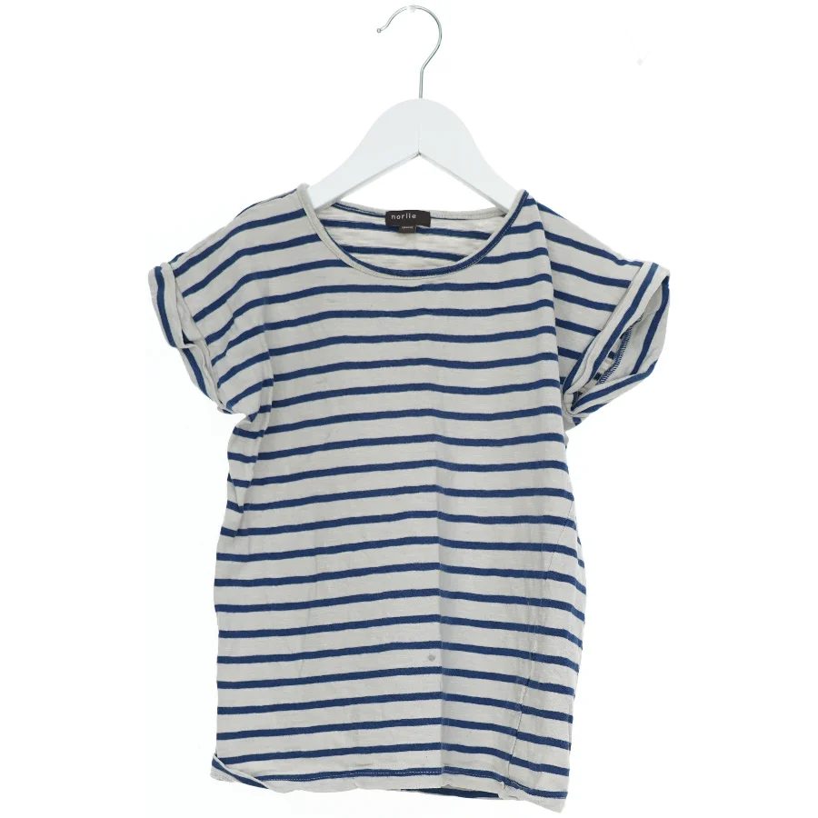 Blåstribet T-Shirt fra Norlie (str. 134)