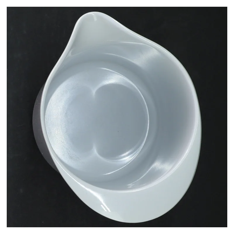 Hvid plastkande fra Rosti (str. 1 liter)